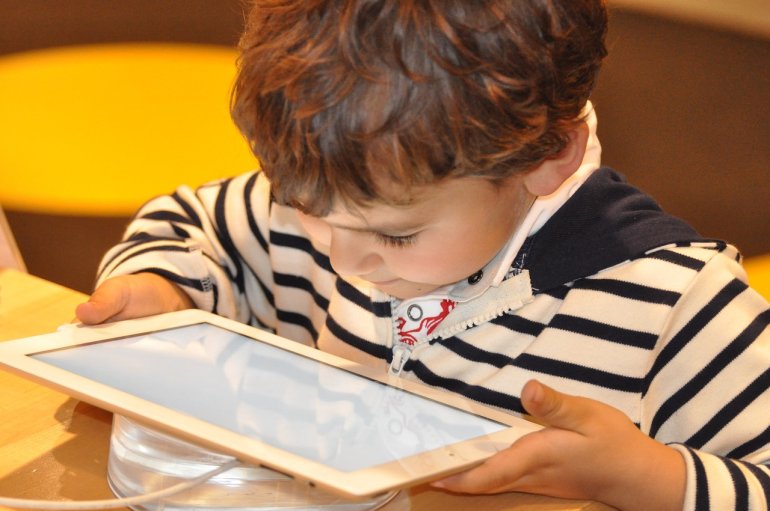 faydalı cocuk siteleri-guvenli internet-cocuk site oneri-en uygun cocuk siteleri-güvenli oyun siteleri